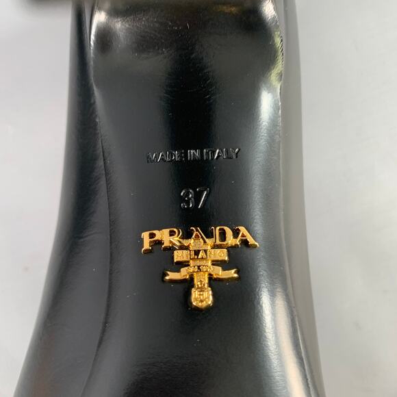 PRADA Size 7 Black Leather Pointed Toe Pumps - Picture 8 of 9